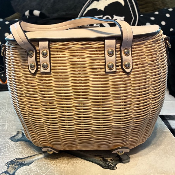 Tommy Bahama Wicker Rattan Basket Bag/Purse Cream/tan Color Vintage Style - Picture 6 of 11